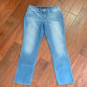 Nine West women's Straight Leg Jeans size 10/30